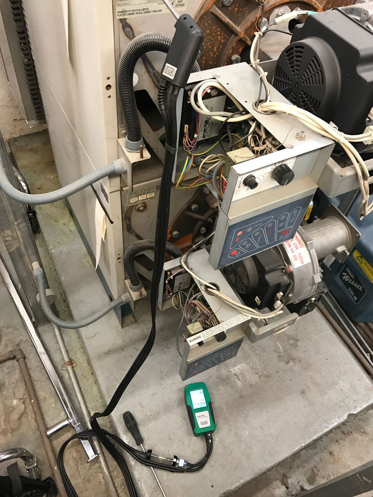 gas safe registered engineer near me Helsby, WA6